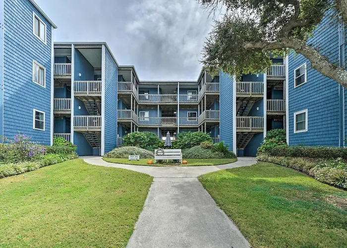 Chic Oceanfront North Topsail Beach Condo W/ Deck