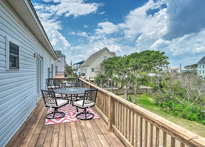 Updated Family Getaway: Walk To Sea Haven Beach!